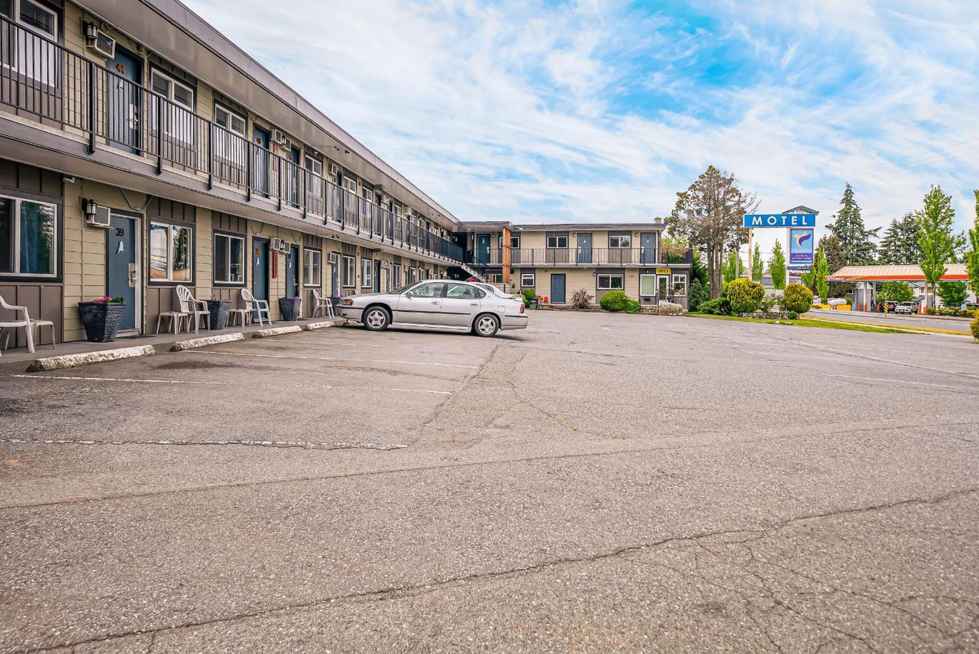 Bluebird Motel Nanaimo Esterno foto